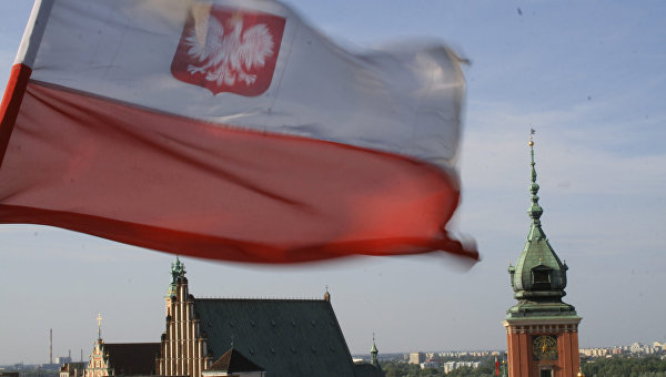 В Польше экс-чиновника обвиняют в покупке смартфона за государственный счет