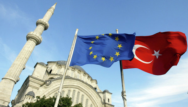 Орхан Памук: Европе нельзя игнорировать ситуацию со свободой слова в Турции