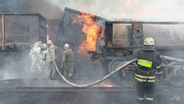 В ЛНР привезли 50 единиц гуманитарной пожарной техники из России
