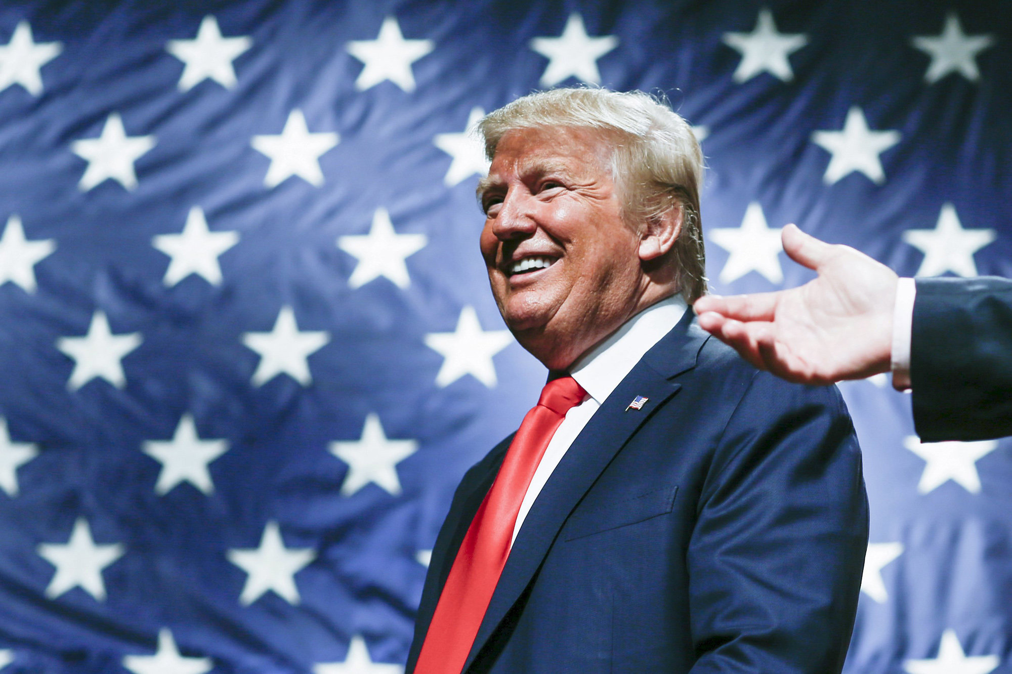 Выборы в США: внешнеполитический лозунг Дональда Трампа — «Америка прежде всего»