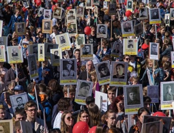 В Кишиневе в акции "Бессмертный полк" 9 мая участвуют тысячи людей