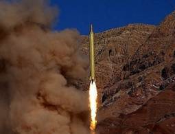 Военные Ирана провели испытание баллистической ракеты средней дальности