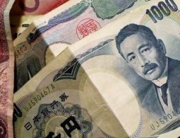 Иена дешевеет к доллару на заявлениях министра финансов Японии