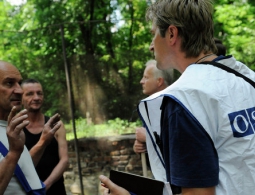 СММ ОБСЕ заявила, что не предоставляет помощь сторонам конфликта в Донбассе