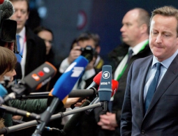 Кэмерон, забыв о включенном микрофоне, высказался об Афганистане и Нигерии