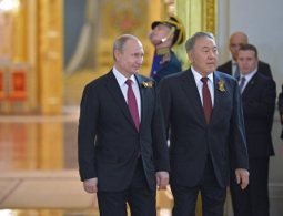 В России высоко оценили участие Назарбаева в Параде Победы