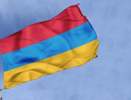 Премьер Армении: Ереван обсуждает со Степанакертом договор о военной помощи