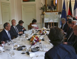 Захарова рассказала об инциденте с картой, устроенном делегацией Украины