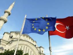 ЕК надеется, что отмена виз для Турции будет одобрена при ряде условий