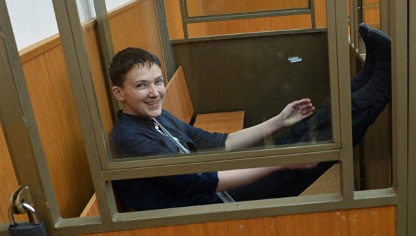 Порошенко заявил, что делает все для возвращения Савченко