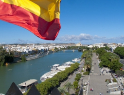 Коалицию с коммунистами поддержали 98% сторонников испанской партии Podemos