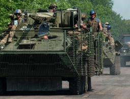 В ДНР заявляют, что силовики стягивают в Донбасс танки и артиллерию