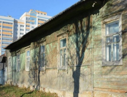 Более 100 бараков Брянска снесут к осени 2017 года