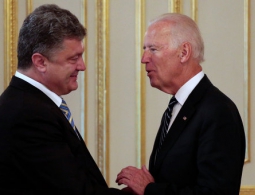 Порошенко и Байден обсудили результаты министерских переговоров по Донбассу