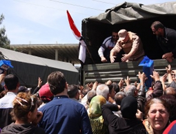 Российские военные доставили в Алеппо гумпомощь для русскоговорящих семей