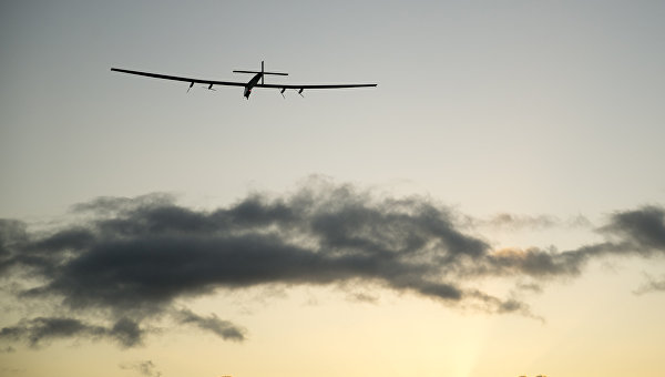 В Оклахоме приземлился самолет Solar Impulse 2 после 18 часов полета