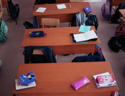 Атамбаев: власти Киргизии продолжат поддержку развития образования в стране