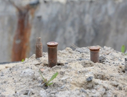 В ЛНР обнаружили схрон с 13 крупнокалиберными снарядами