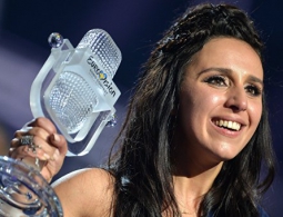 Власти Украины наградят Джамалу званием "Народной артистки"