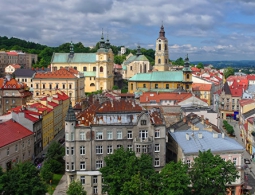 Надпись "бандиты-бандеровцы" появилась на могиле бойцов УПА в Польше