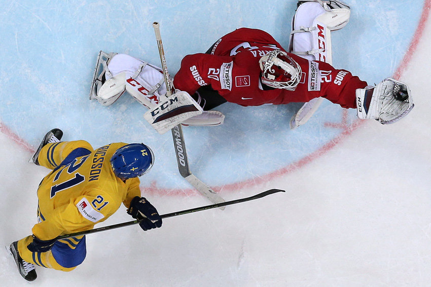 Швеция победила Швейцарию по буллитам на ЧМ по хоккею