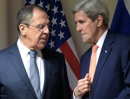 Глава МИД РФ Лавров и госсекретарь США Керри проводят встречу в Вене