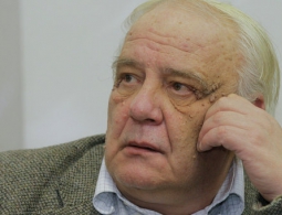 Обвиняемый в производстве детской порнографии Буковский прекратил голодовку