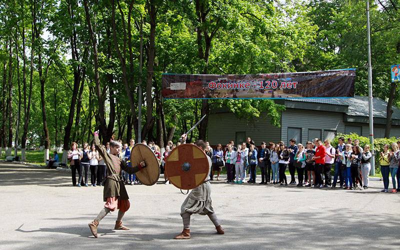 В Брянске в честь юбилея Фокинского района прошел исторический квест «Наша 120-я весна»