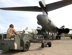 Boeing продолжит обслуживать многоцелевые самолеты для ВВС США