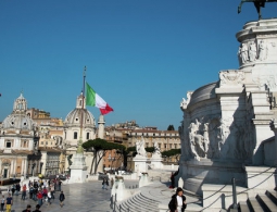 Сенатор: Италии нужна национальная позиция по отмене санкций против России