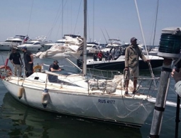 Экипаж яхты "Элфин" планирует менять свои маршруты после инцидента с КНДР