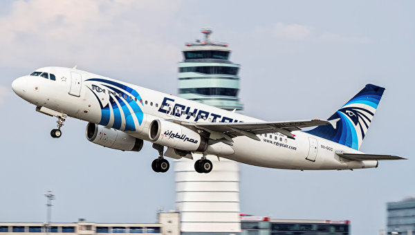 СМИ: EgyptAir подтвердила обнаружение обломков пропавшего самолета