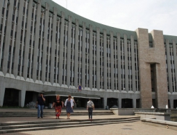 Депутаты из горсовета Днепропетровска требуют отменить переименование