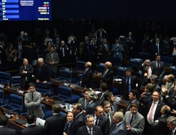 Роуссефф считает импичмент против нее переворотом