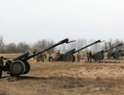 ЛНР: ВСУ размещают танки в населенных пунктах у линии соприкосновения