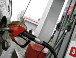 Заправки во Франции закрыты из-за нехватки топлива, вызванной протестами