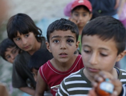 Власти Греции начали постепенную эвакуацию лагеря беженцев близ Идомени