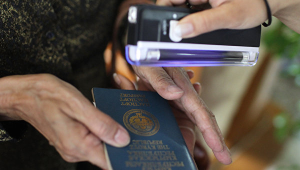 Изъятые у граждан КНР паспорта Киргизии оказались подделкой