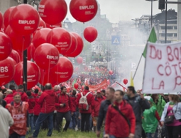 В Брюсселе полиция применила водометы против участников протестов