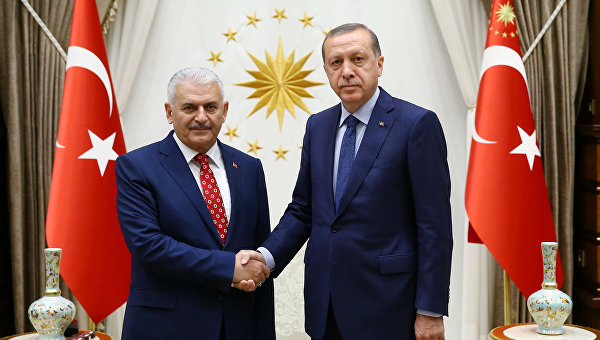 Состав нового правительства Турции не обещает изменений в политике Анкары