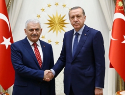 Состав нового правительства Турции не обещает изменений в политике Анкары