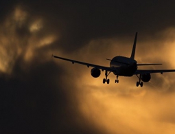 Авиарейс из Харькова в Стамбул отменили из-за сообщения о бомбе на борту