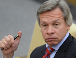 Пушков: призывы Клинтон к войне в Сирии и Ливии сейчас играют против нее