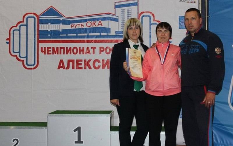 Брянская спортсменка стала призером паралимпийского чемпионата России по пауэрлифтингу