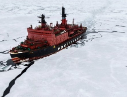 В посольстве РФ считают, что США вряд ли попросят Россию построить ледокол