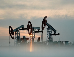 Нефть пробила психологическую отметку в 50 долларов за баррель