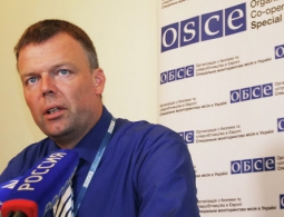 Замглавы миссии ОБСЕ прибыл в подвергшийся обстрелу пригород Горловки