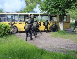 В Брянске в рамках антитеррористических учений устроили захват заложников