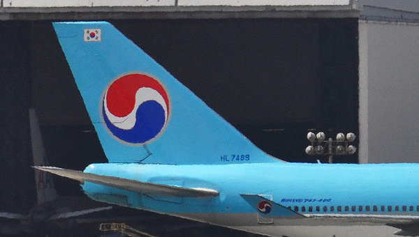 В токийском аэропорту загорелся двигатель лайнера Korean Air