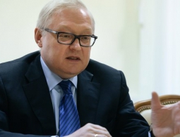 Рябков: Россия готова к контактам с НАТО, но "мяч на их стороне"